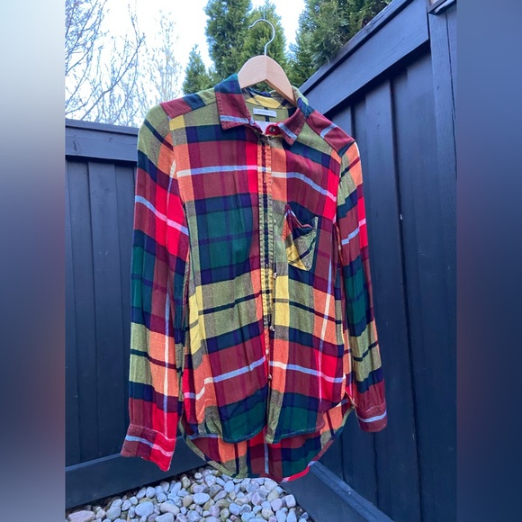 American Eagle Plaid Button Up - Picture 8 of 8